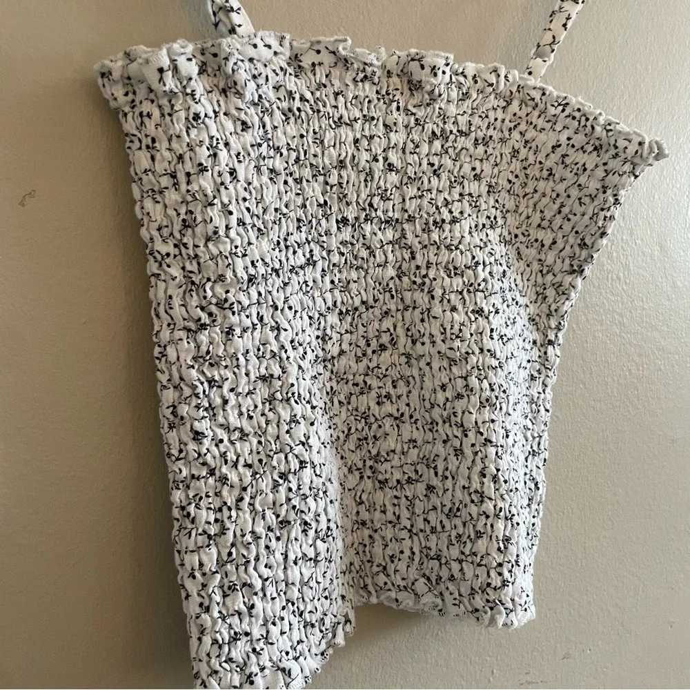 J. Galt White & Black Floral Smocked 100% Linen Tube Crop Top – One Size EUC - Picture 13 of 15
